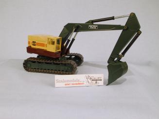BUCYRUS-ERIE excavator 40-H with metal tracks 