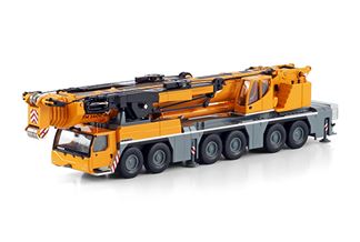 LIEBHERR Autokran LTM1400-6.1 