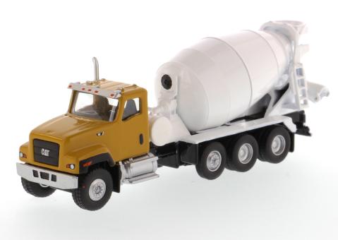 CAT Betonmischer auf LKW CT681 