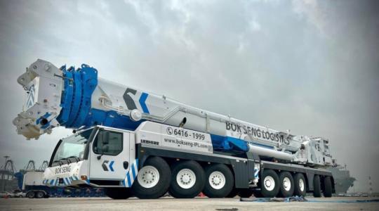 LIEBHERR 8achs Autokran LTM1650-8.1 "Bok Seng" 