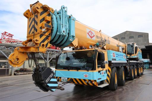 LIEBHERR 6achs Autokran LTM1350-6.1 "Koyama" 