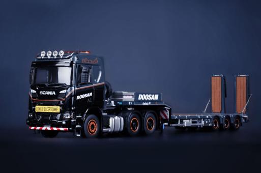 SCANIA R 6x4 with 3axle GOLDHOFER lowboy "Doosan" 