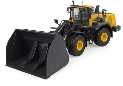 KOMATSU Wheel Loader WA475-10 with High Dump Bucket 